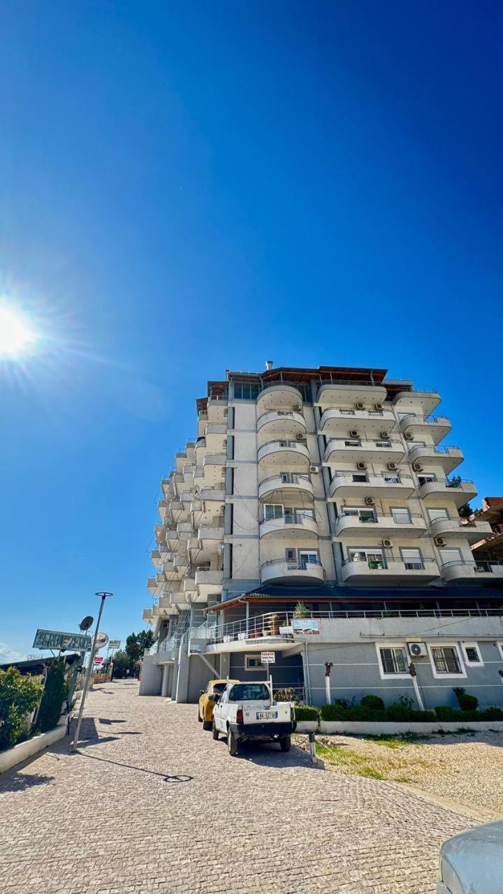 Agora Sea View Apartment Sarandë Exterior foto